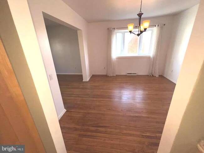 Building Photo - 918 Rockwell Rd