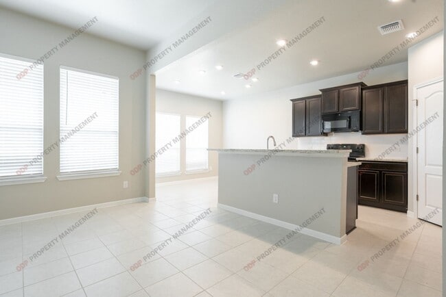 Building Photo - 600 Goates Rd