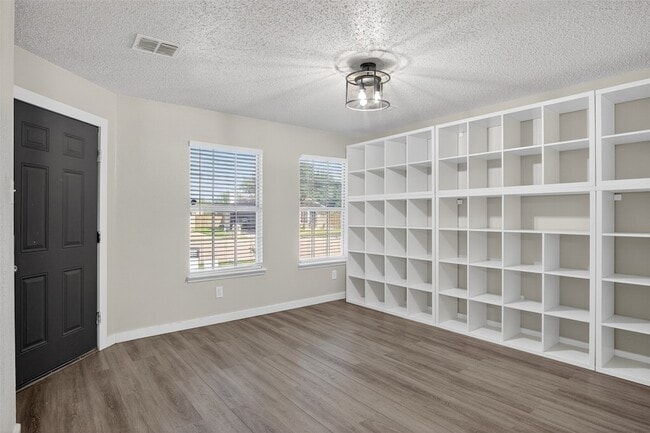 Building Photo - 8412 Widgeon Way