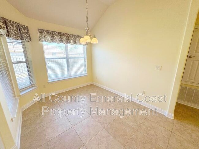 Building Photo - 4403 Sonoma Cir