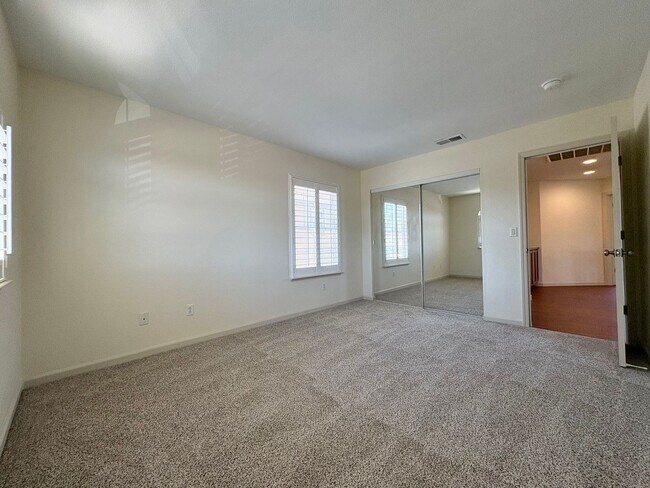 Building Photo - 5454 Gold Creek Cir