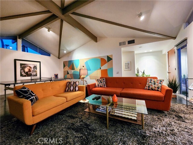 Building Photo - 2499 S Palm Canyon Dr