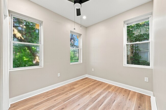 Building Photo - 872 N 46th St