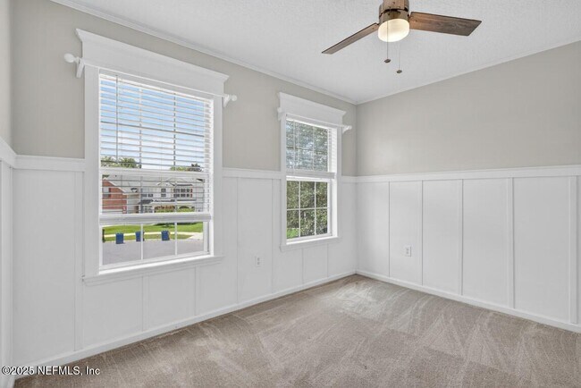 Building Photo - 12887 Dunns View Dr