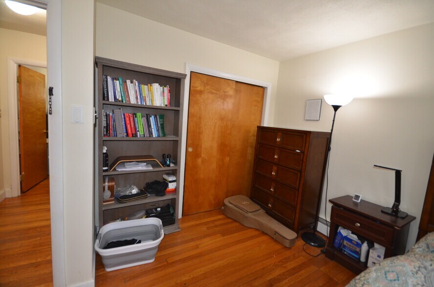 Building Photo - 320 Tappan St