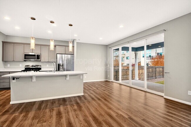 Building Photo - 7108 Passing Sky Dr