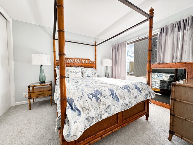 Building Photo - Fully Furnished Waikiki Condo with Direct Ocean Views, Parking, Central A/C