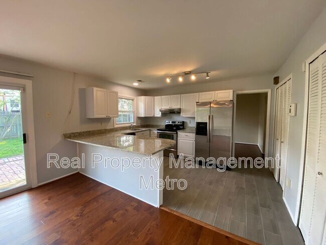 Building Photo - 1902 Stone Hearth Ct