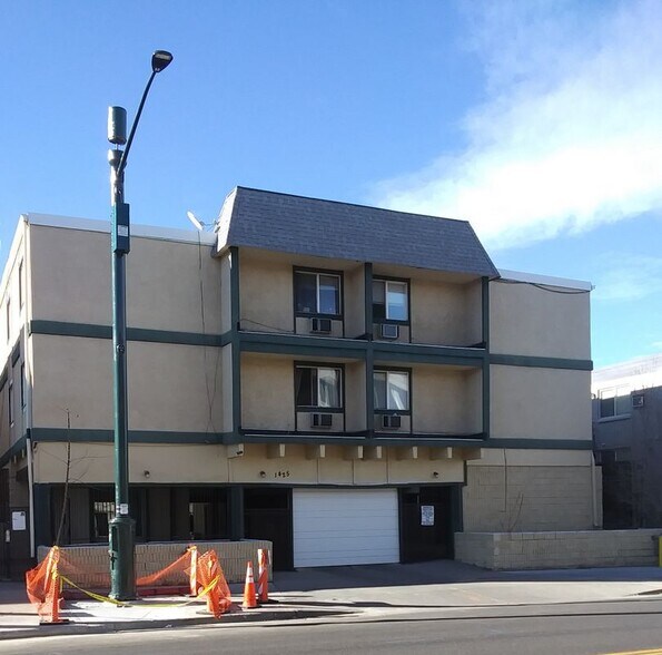 Primary Photo - 1425 N Yosemite St