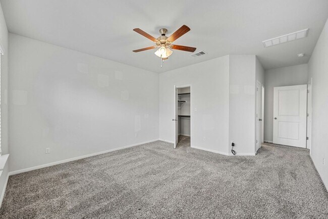 Building Photo - 8128 Daisy Cutter Crossing