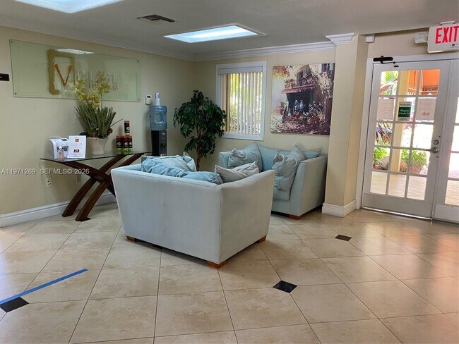 Building Photo - 13120 SW 92nd Ave