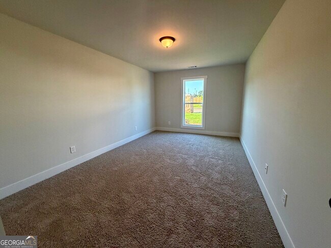 Building Photo - 232 Lake Meadows Dr