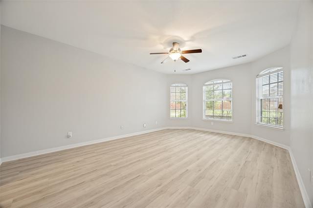 Building Photo - 1608 Persimmon Dr