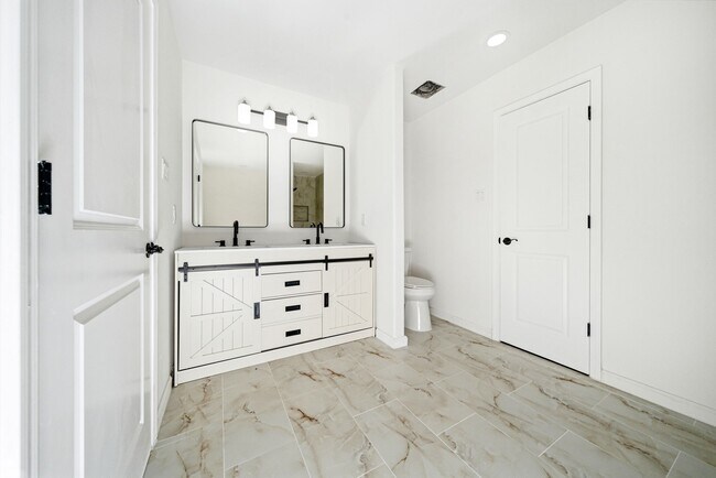 Building Photo - 10711 Milo Ct