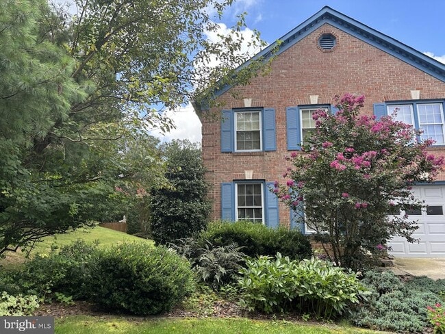 Building Photo - 901 Sextant Way
