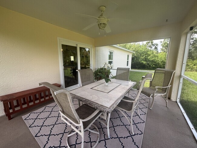 Building Photo - 4366 Amondi St