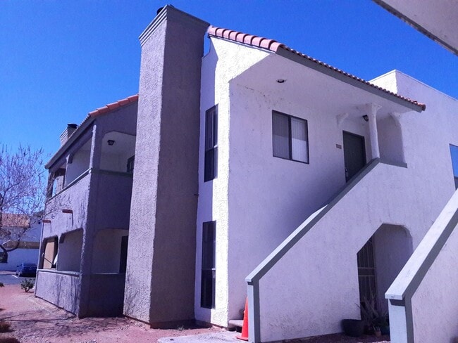 Building Photo - 1412 Bass Dr