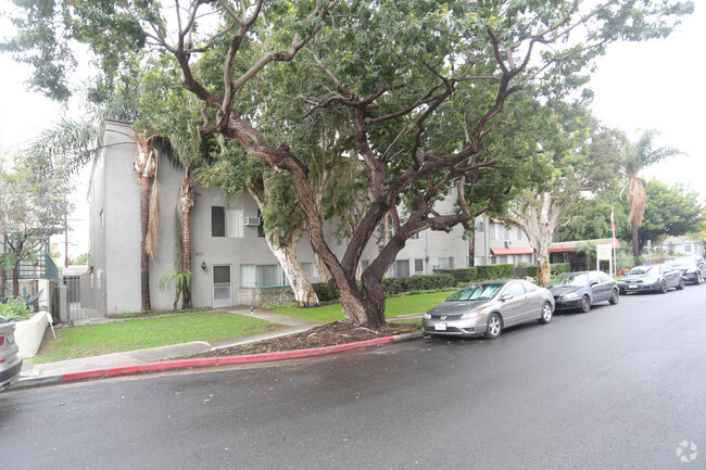 Building Photo - Lawler Street