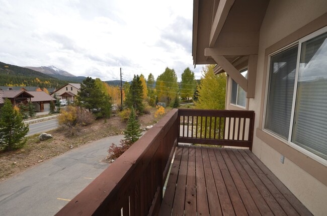 Building Photo - Unfurnished 2 Bed 2 Bath Condo-HEAT INCLUDED!