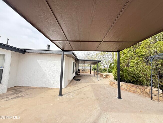 Building Photo - 11109 Pink Coral Dr