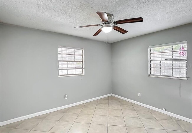 Building Photo - 3702 W Reynolds St