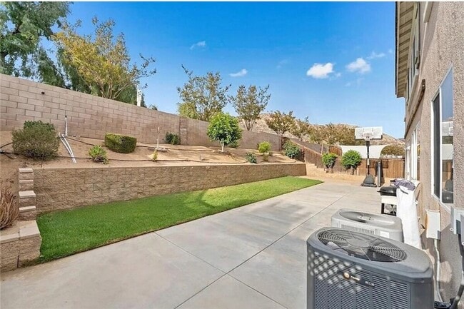 Building Photo - 23426 Mariner Way