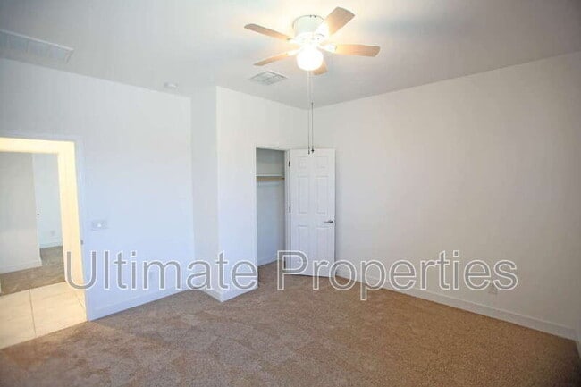 Building Photo - 10966 W Melvin St