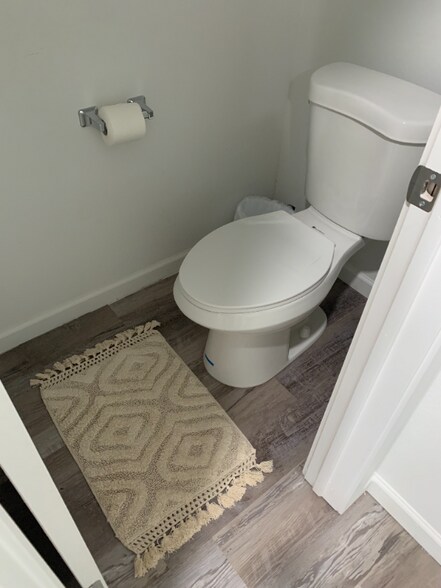 Building Photo - 809 Harrison Ave