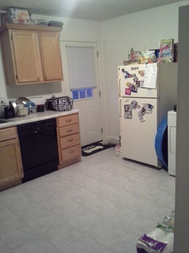 Building Photo - Cheeseplant Apartments