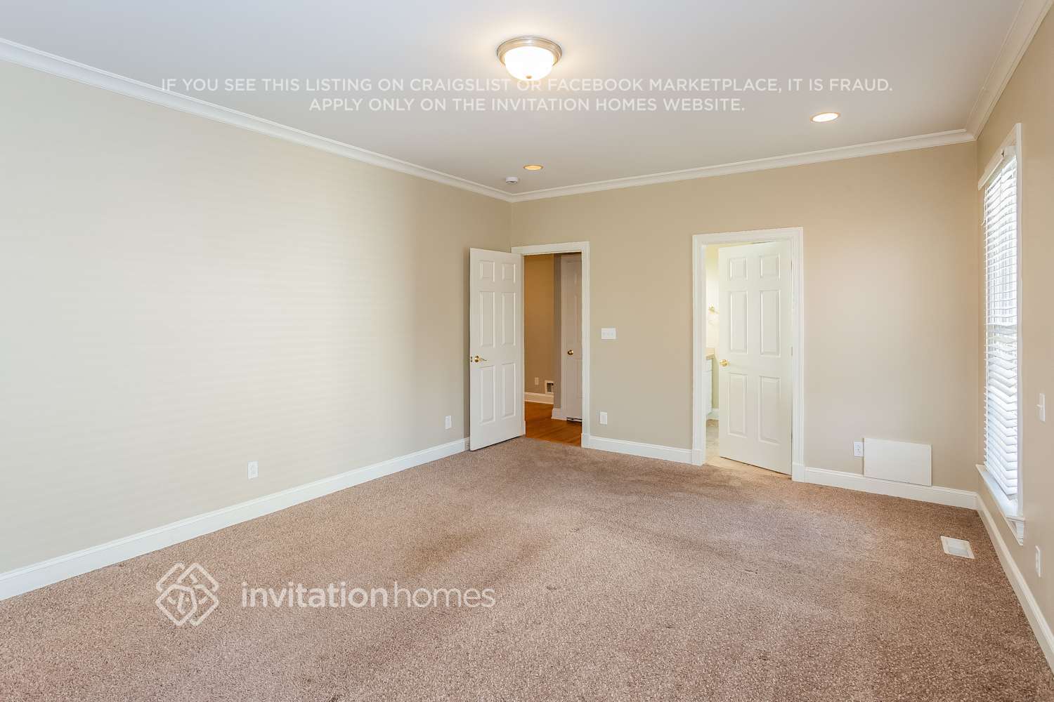 Building Photo - 19524 Coachmans Trace