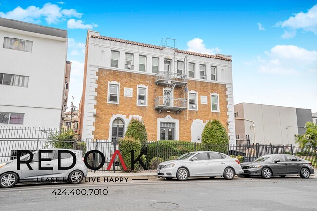 Building Photo - 247 S Alexandria Ave