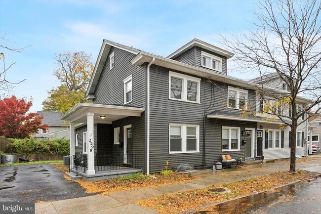 Primary Photo - 229 New Jersey Ave