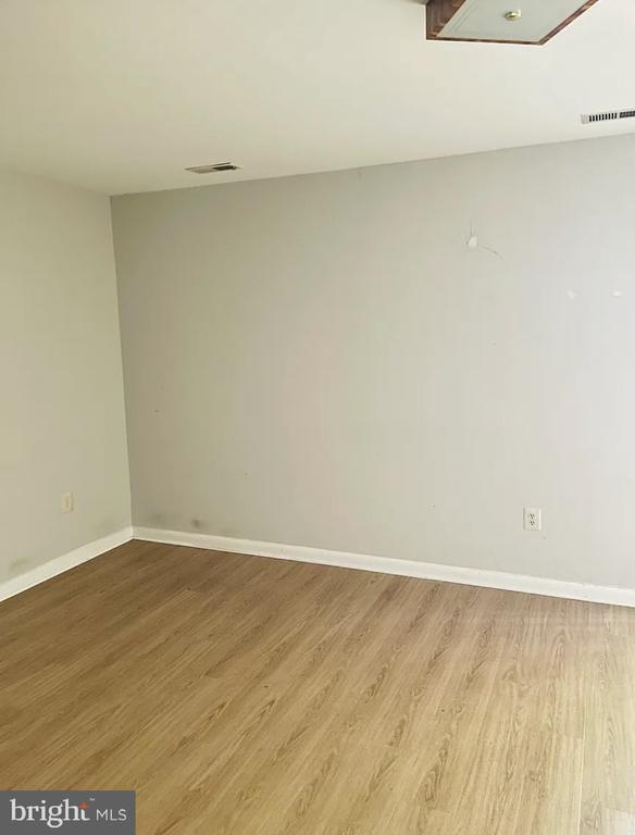 Building Photo - 15018 Laureland Pl
