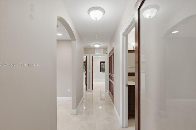 Building Photo - 6200 SW 97th Ave