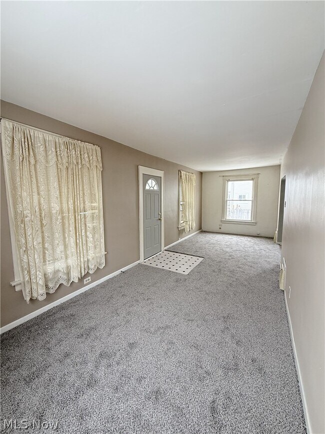 Building Photo - 1253 California Ave