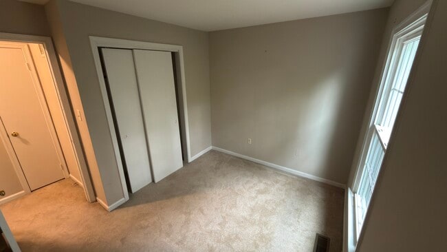 Building Photo - 6904 Compton Ln