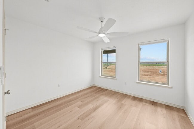 Building Photo - 14818 North County Road 1200