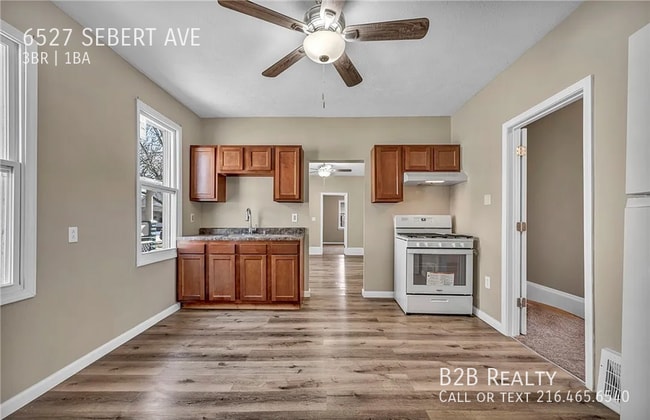 Building Photo - 6527 Sebert Ave