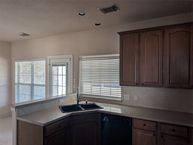 Building Photo - 1915 Running Bear Trail