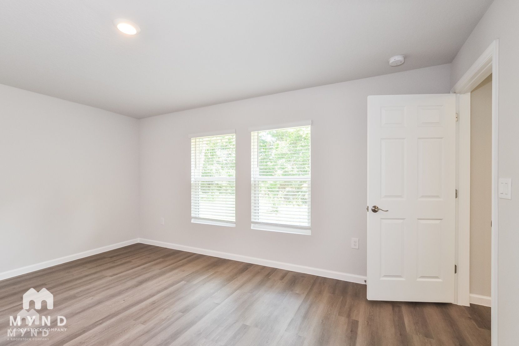 Building Photo - 19 Birchview Pl