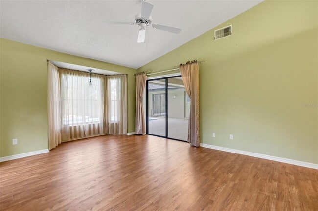 Building Photo - 3845 Garnet Dr