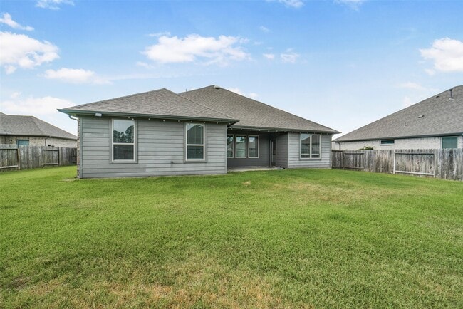 Building Photo - 31106 Durham Creek Ct