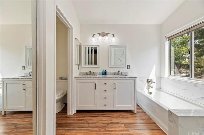 Building Photo - 782 Viewtop Ln