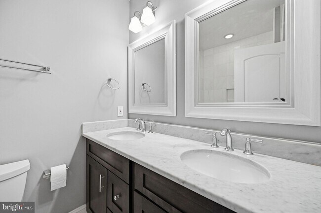 Building Photo - 8474 Ararat Ct