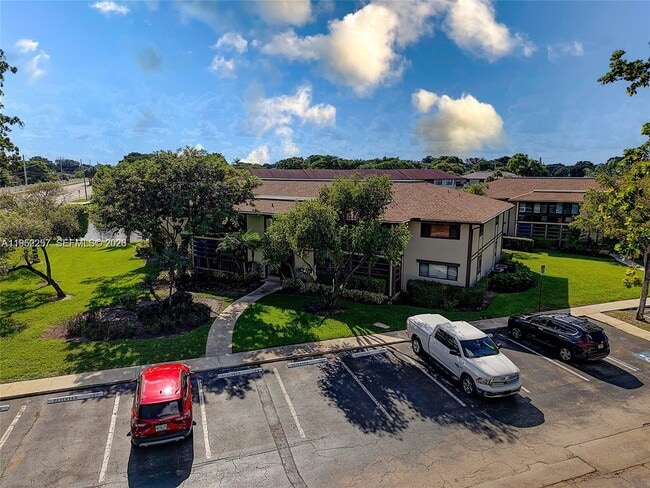 Building Photo - 9606 W McNab Rd