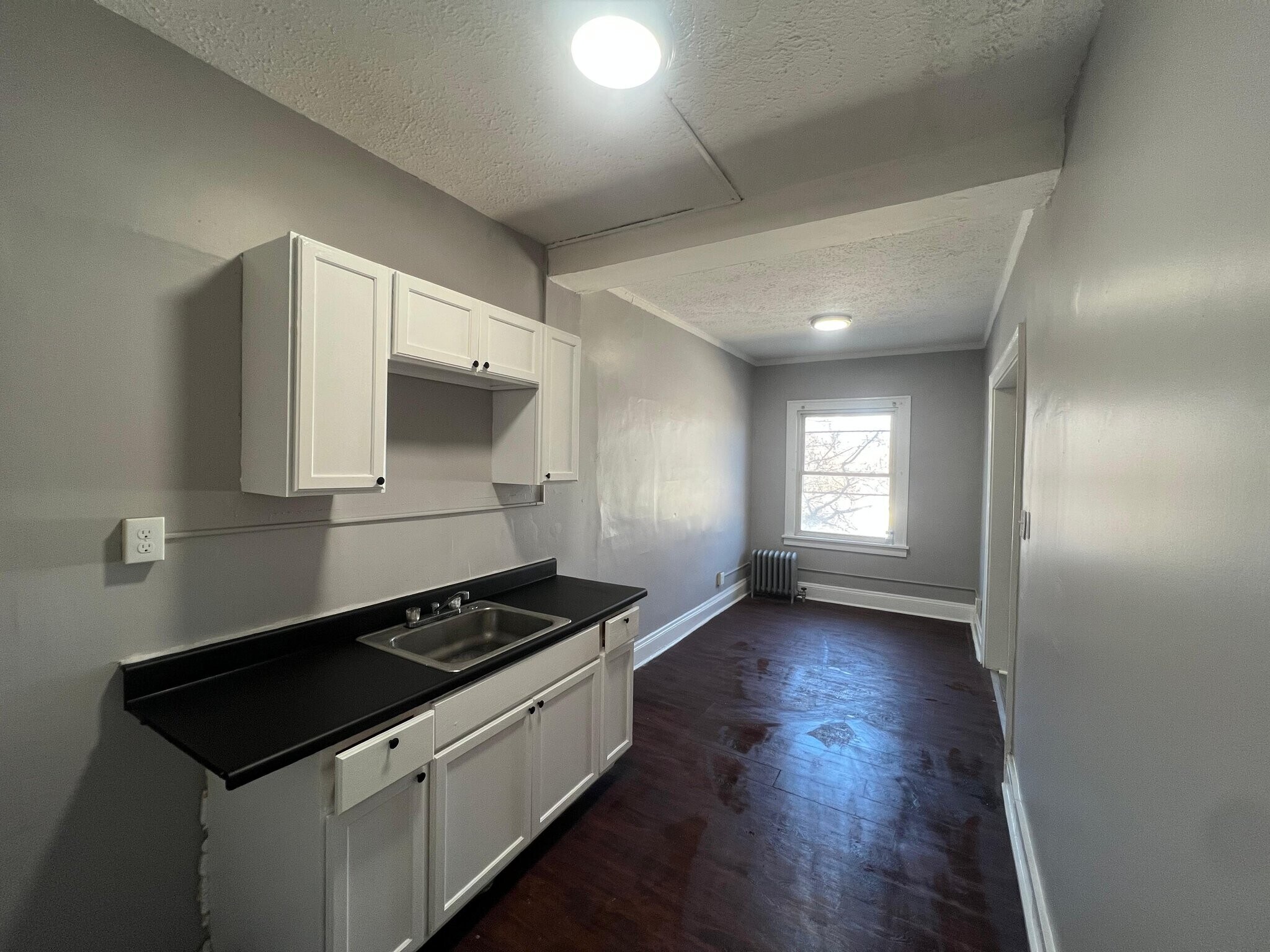 Building Photo - 392 E 147th St