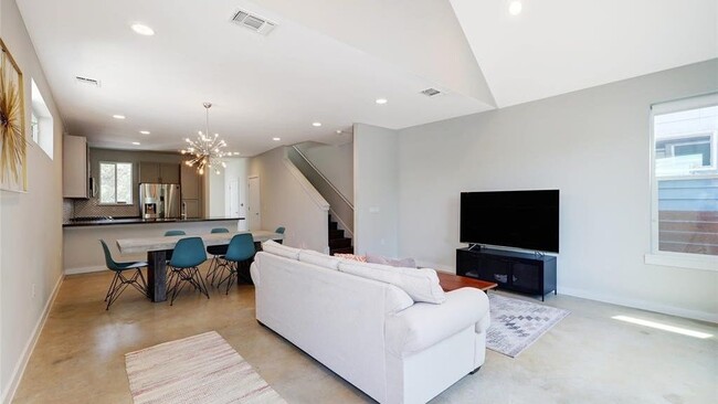 Building Photo - 3108 Aldwyche Dr