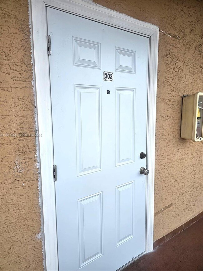 Building Photo - 17350 NW 67th Ave