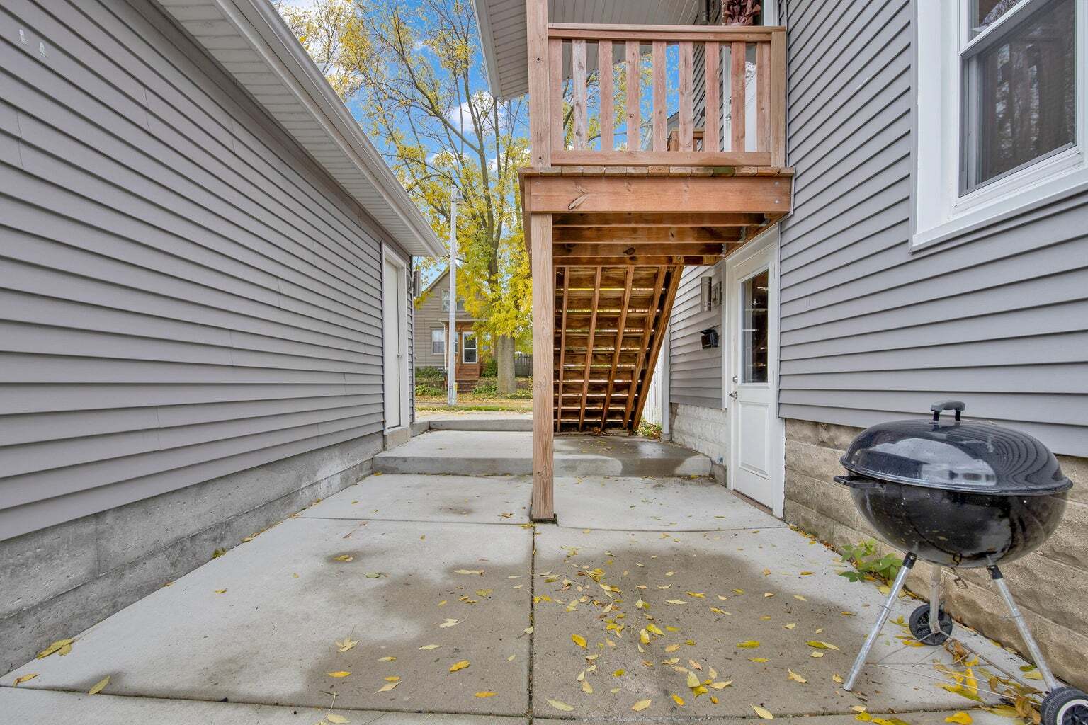 Building Photo - 3124 S Ellen St