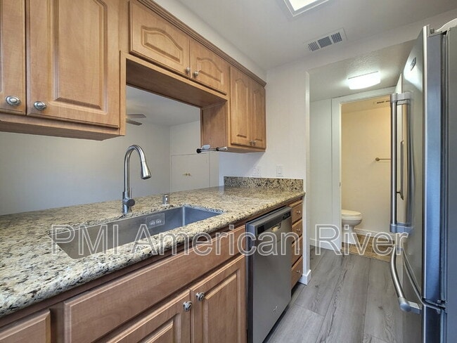 Building Photo - 6693 Greenback Ln